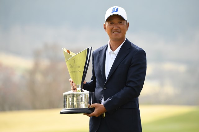 沖縄開幕戦は観客アリ 神奈川第2戦はナシ 国内シニア 国内シニアツアー Pga Gdo ゴルフダイジェスト オンライン 沖縄開幕戦は観客アリ 神奈川第2戦はナシ 国内シニア 国内シニアツアー Pga Gdo ゴルフダイジェスト オンライン