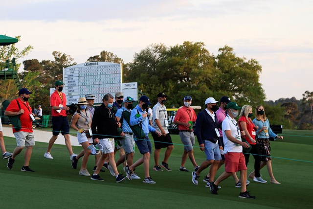 マスク着用率は全米イチ コロナ禍 マスターズ の観戦スタイル Pgaツアー 米国男子 Gdo ゴルフダイジェスト オンライン