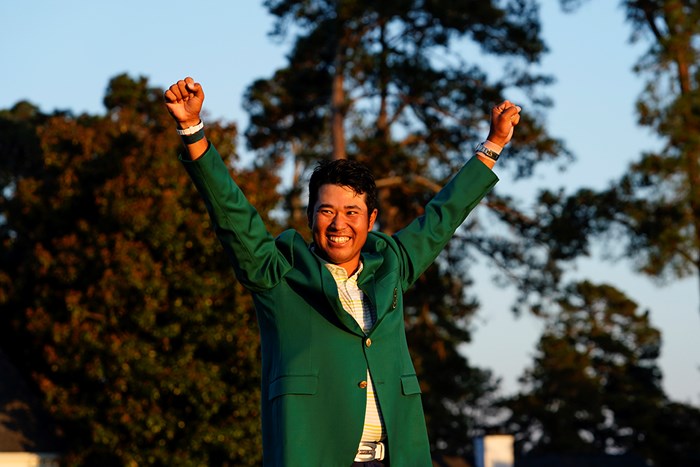 日本人として、アジア勢として初めてグリーンジャケットにそでを通した（提供：Augusta National Golf Club） 2021年 マスターズ 4日目 松山英樹