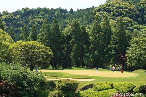 2010年 日本プロゴルフ選手権大会 日清カップヌードル杯 最終日 ギャラリー立ち入り禁止 ギャラリーが一切入れないグリーンもあったのだ。