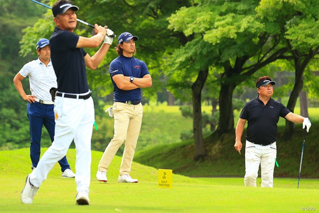 国内初のプロアマ形式 初日はどうだった 国内男子ツアー Jgto Gdo ゴルフダイジェスト オンライン