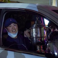 優勝トロフィー持って車でバイバイ 2021年 全米女子オープン 4日目 笹生優花
