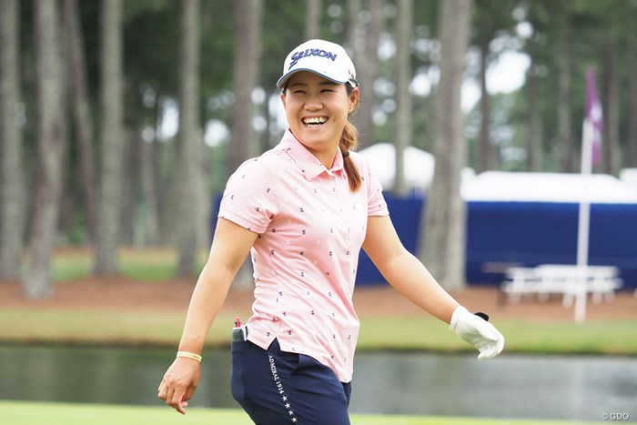 練習ラウンドで笑顔を見せる 2021年 KPMG全米女子プロゴルフ選手権 事前 畑岡奈紗