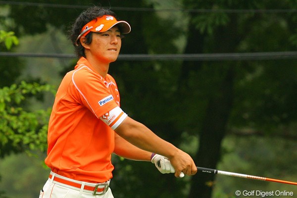 2010年 ダイヤモンドカップゴルフ 事前情報 石川遼 ラフに警戒する石川遼だが、ドライバーを多用し攻める作戦に出るつもりだ 