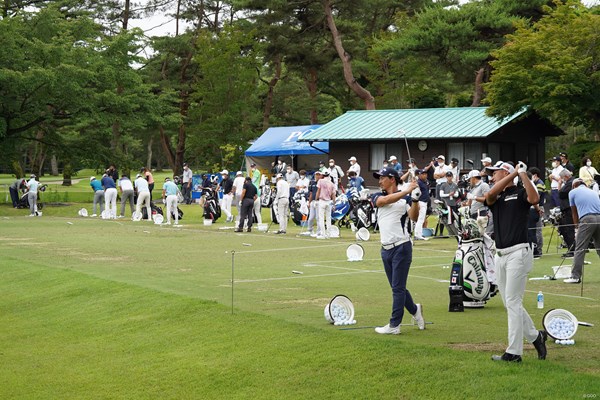 2021年 日本プロゴルフ選手権大会  事前 石川遼 星野陸也 石川遼と星野陸也は他選手と隔離されたエリアで練習