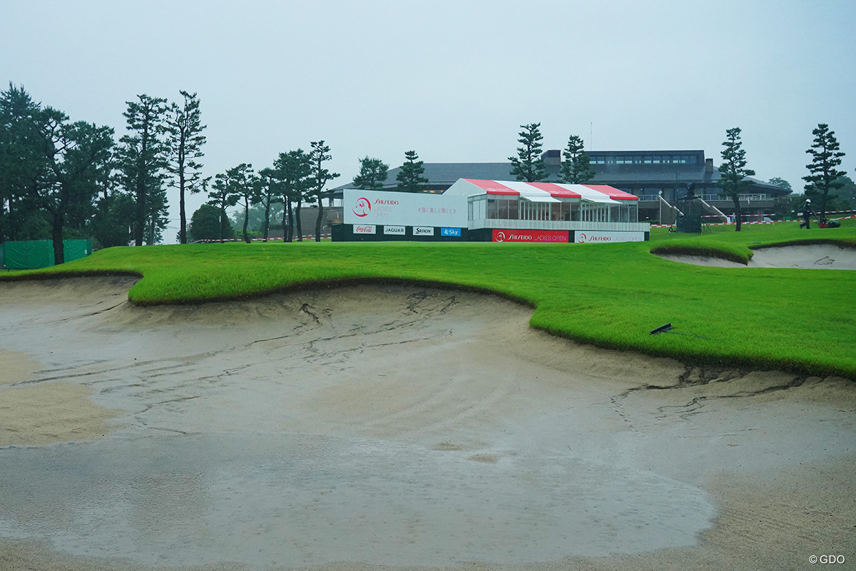 資生堂レディスは大雨で2日連続中止 36ホール短縮競技に