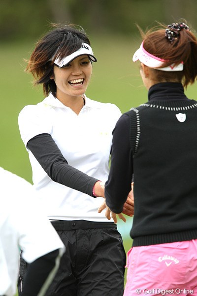 2010年 ヨネックスレディスゴルフトーナメント 初日 金井智子 スマイル撮り、いい顔してますね～