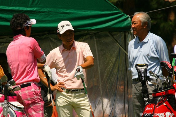 2010年 ダイヤモンドカップゴルフ 2日目 石川遼 兼本貴司 青木功