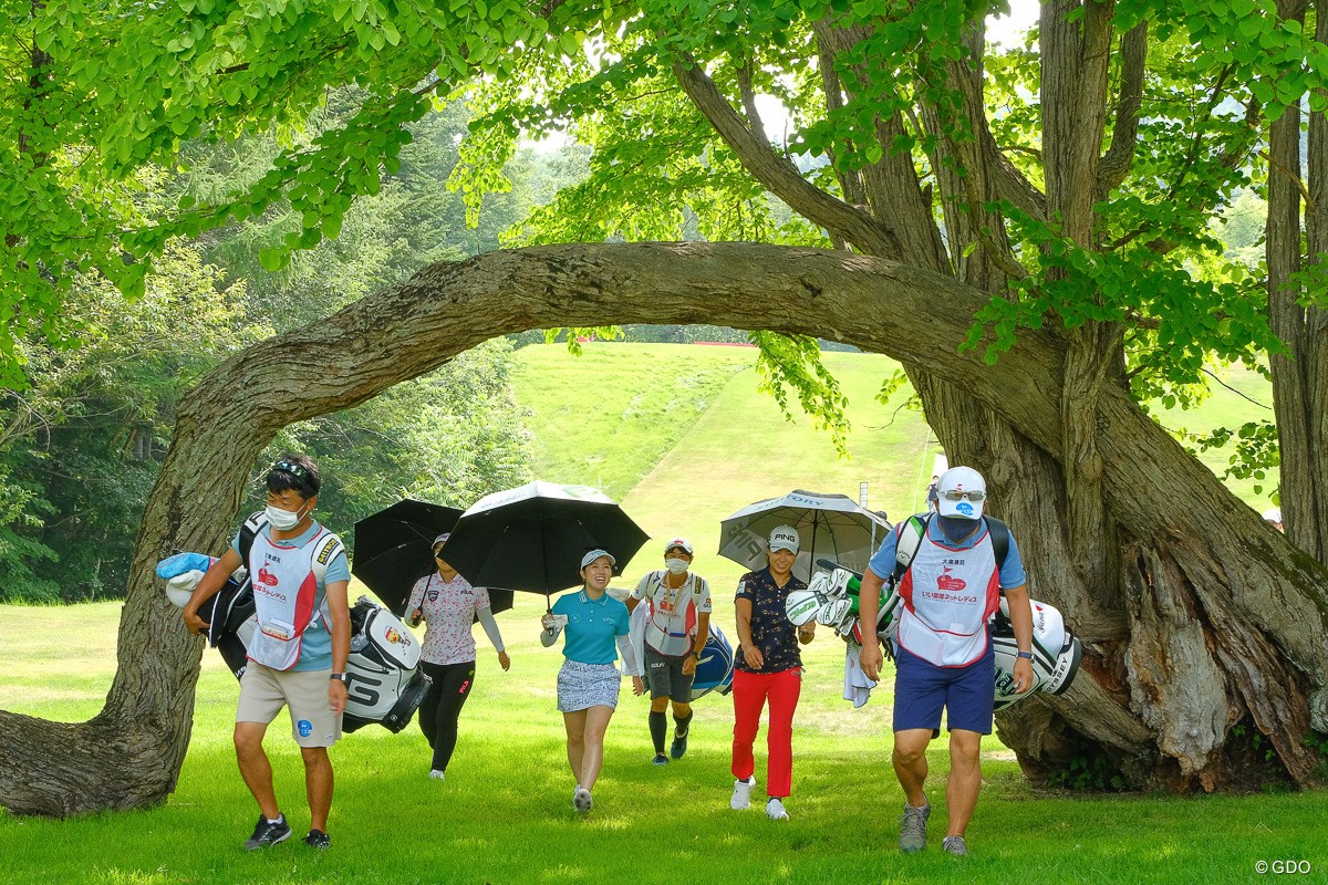 2021年 大東建託・いい部屋ネットレディス 初日 滝のカントリークラブ