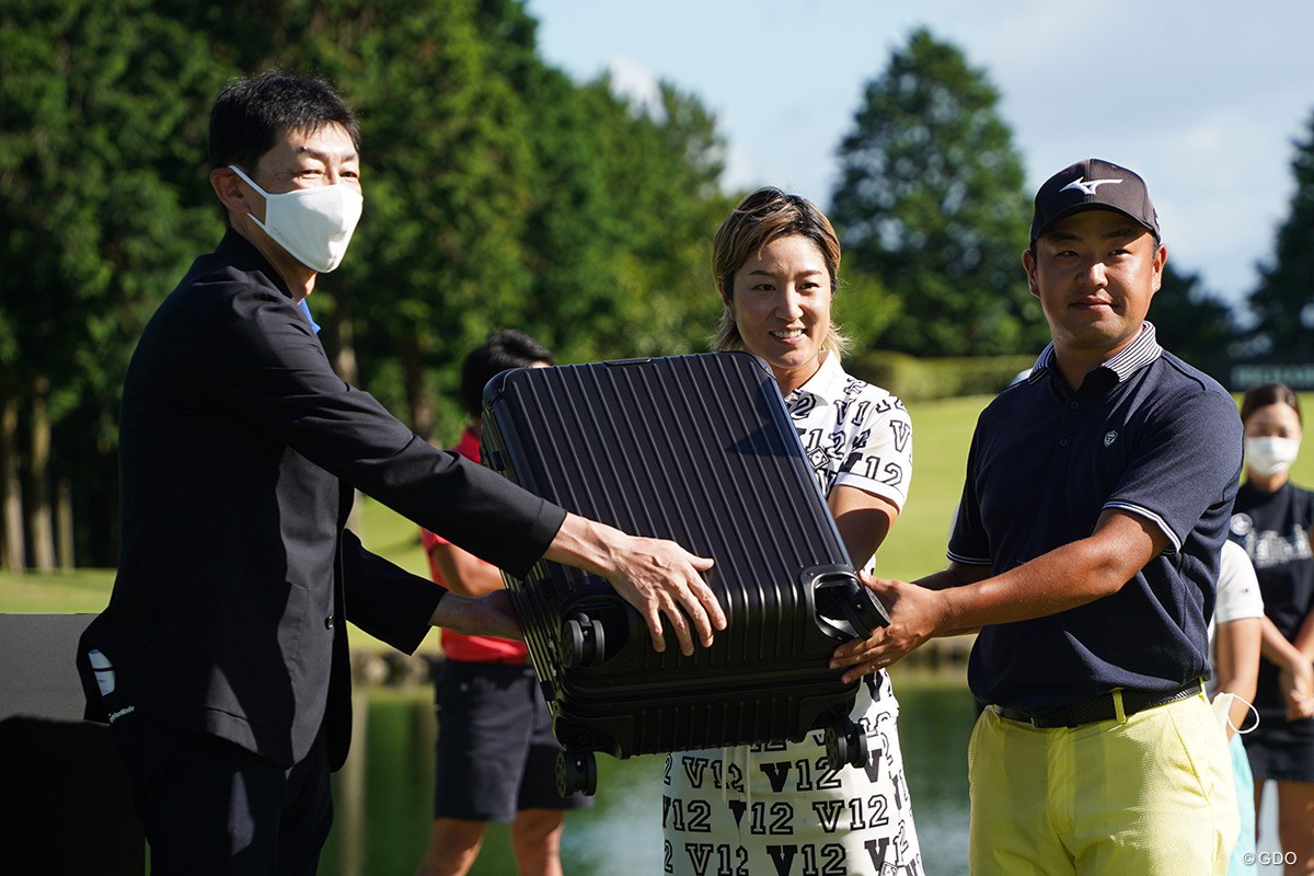 2021年 リシャール・ミル 時松隆光 藤本麻子
