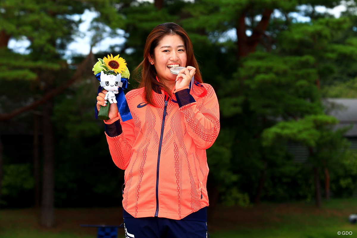 紙一重の17番 稲見萌寧がつかんだ「奇跡のようなチャンス」 【LPGA