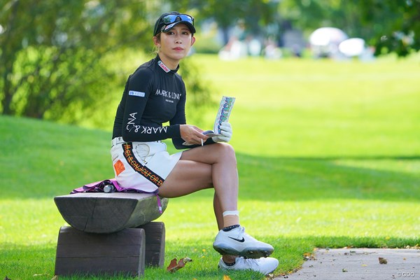 2021年 ニトリレディスゴルフトーナメント 初日 金田久美子 フォトジェニックですなぁ。