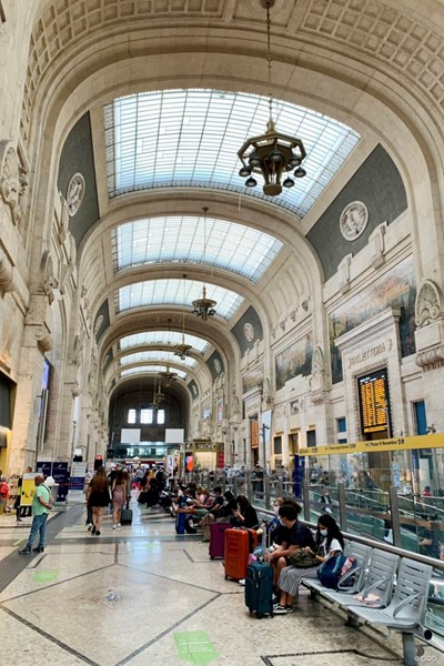 2021年 イタリアオープン 事前 ミラノ中央駅 途中で立ち寄ったミラノ中央駅