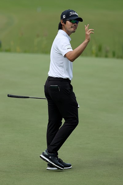 川村昌弘は3打差4位で発進した(Warren Little/Getty Images)