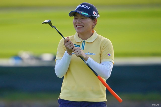 画像詳細 21年 日本女子プロゴルフ選手権大会コニカミノルタ杯 3日目 勝みなみ 西郷真央が単独首位で最終日へ 稲見 大山が1打差 渋野21位 21年 日本女子プロ選手権コニカミノルタ杯 Gdo ゴルフダイジェスト オンライン