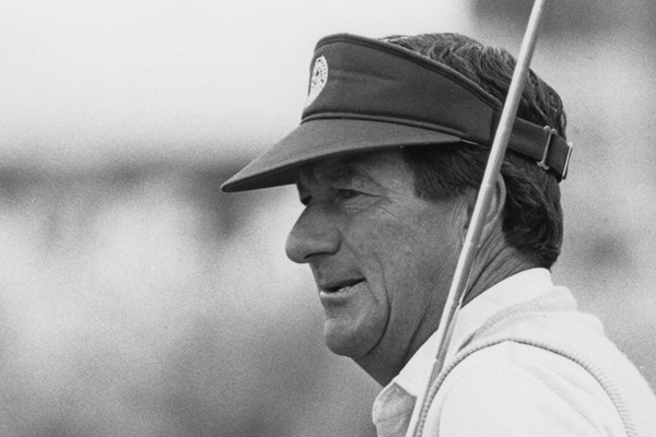 2021年 後世に残したいゴルフ記録 ピーター・トムソン 死闘を制したのはピーター・トムソン。「全英」5勝の貫禄を示した（Peter Dazeley/Getty Images) ※1974年「全英オープン」撮影
