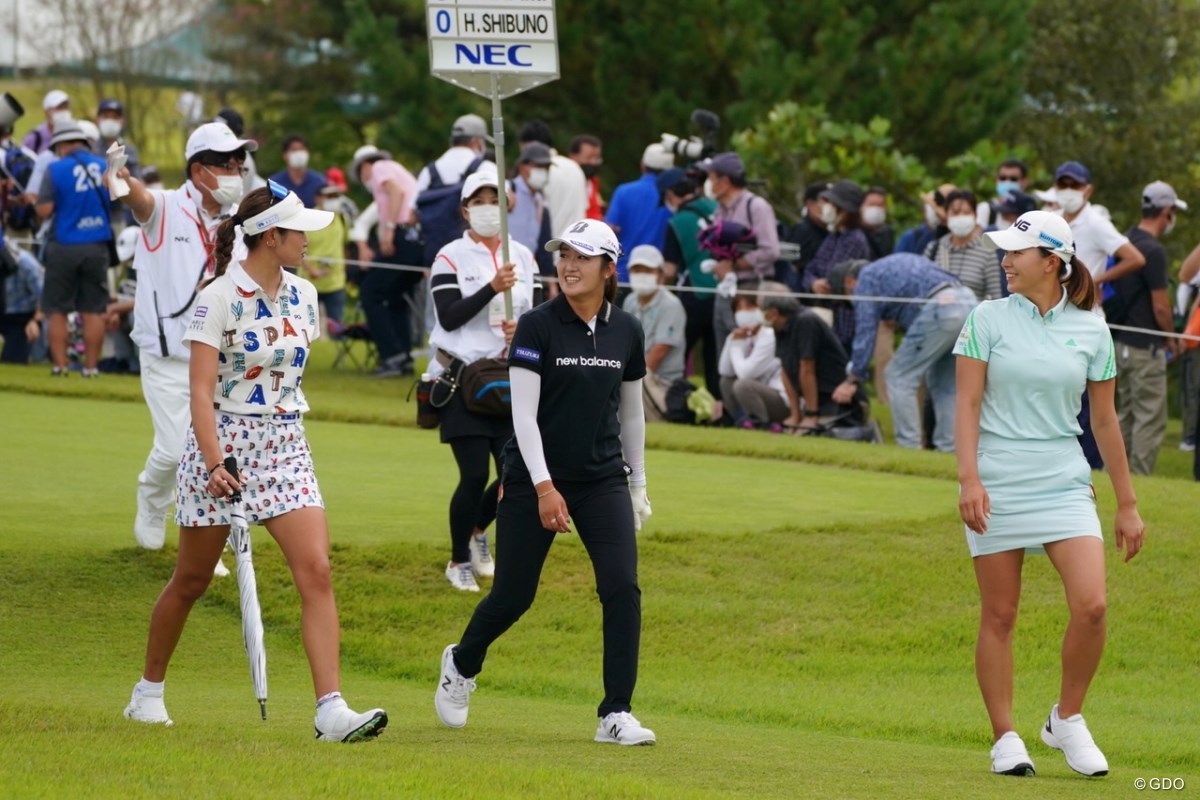 2021年 日本女子オープンゴルフ選手権 初日 渋野日向子 稲見萌寧 原英莉花