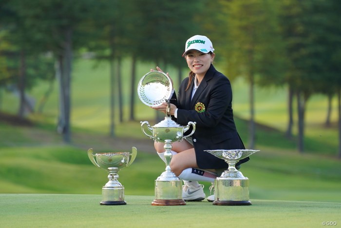 宮里藍、諸見里しのぶに続く4冠を達成した 2021年 日本女子オープンゴルフ選手権 最終日 勝みなみ
