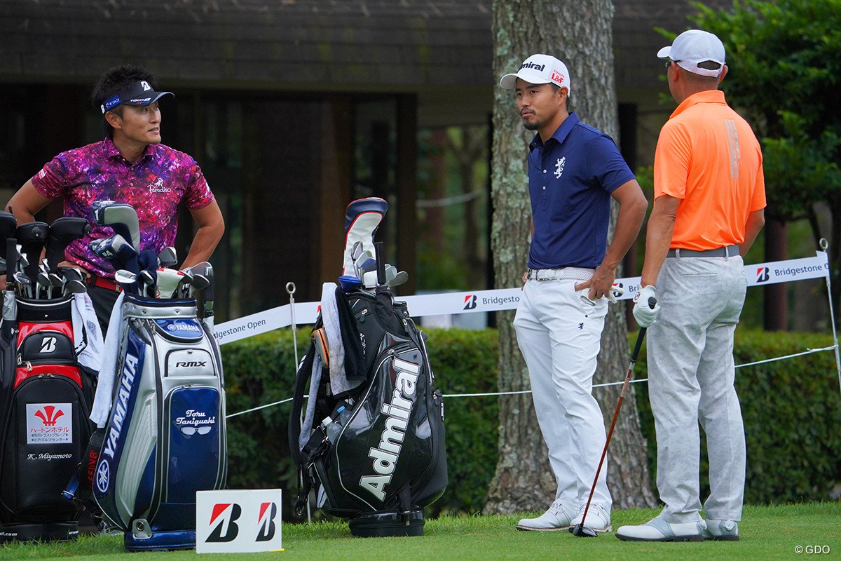 2021年 ブリヂストンオープンゴルフトーナメント 初日 宮本勝昌 小平智 谷口徹
