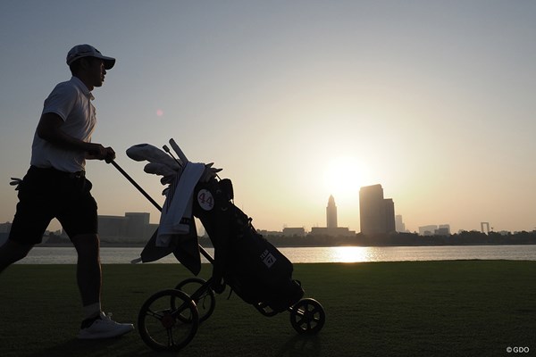 2021年 アジアパシフィックアマチュアゴルフ選手権 事前 中島啓太 開幕前日は日没間際に18ホールを確認