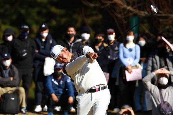 2021年 ゴルフ日本シリーズJTカップ  3日目 谷原秀人 谷原秀人が43歳初Vを射程圏に