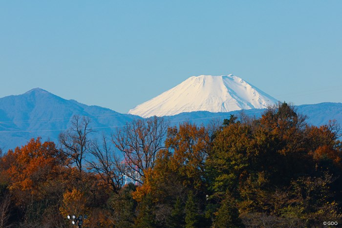Hole1グリーンからは富士山も見えるよ 2021年 ゴルフ日本シリーズJTカップ 3日目 富士山