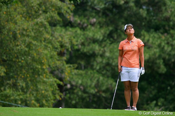 2010年 LPGAチャンピオンシップ 初日 宮里藍 日中を通して吹いた強い風に惑わされ気味だった宮里藍