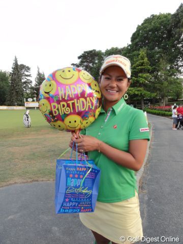 宮里藍 優勝＆世界NO.1記念！ゴルフボールを3名様にプレゼント