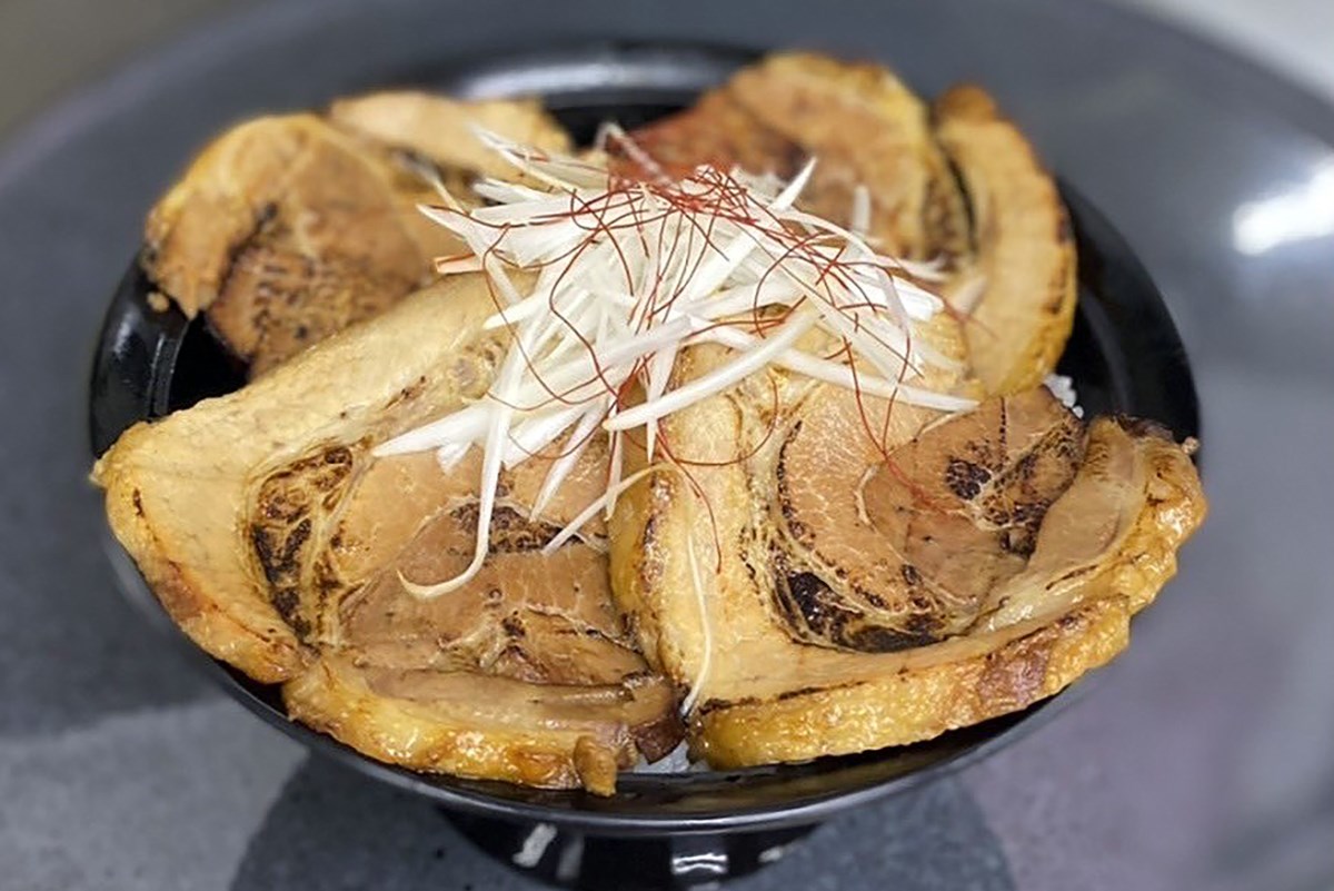 トーヨーカントリークラブ「炙り焼豚丼」