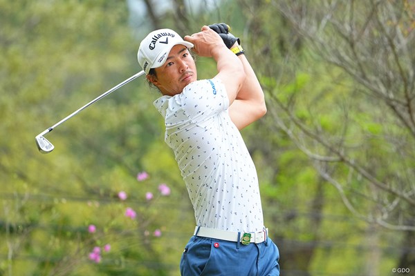 2022年 関西オープンゴルフ選手権競技 初日 石川遼 ティショットは刻む選択も