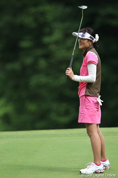 2010年 スタンレーレディスゴルフトーナメント 北田瑠衣 18番でパーパットをはずしこの表情です。
