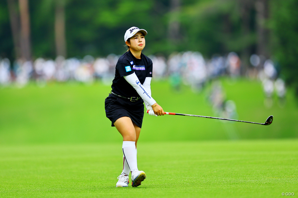 首位浮上の山下美夢有 プロ初イーグルに「入ってビックリ」【国内女子ツアー LPGA】｜GDO ゴルフダイジェスト・オンライン