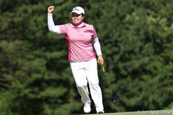 2010年 スタンレーレディスゴルフトーナメント 最終日 アン・ソンジュ 日本ツアーで100人目の韓国人優勝者として名前を刻んだアン・ソンジュ
