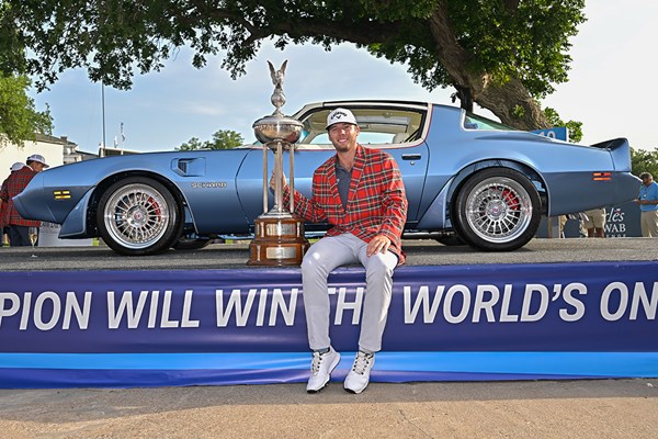 サム・バーンズがプレーオフを制して今季3勝目を挙げた（ Ben Jared/PGA TOUR via Getty Images)