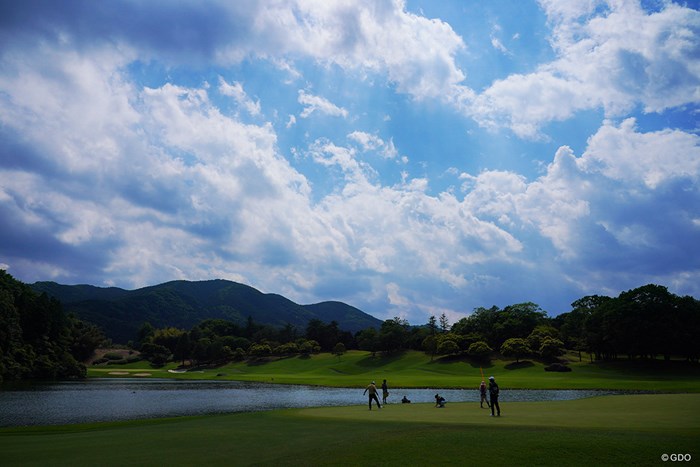一転、ゴルフ日和に。 2022年 BMW 日本ゴルフツアー選手権 森ビルカップ 3日目 4番