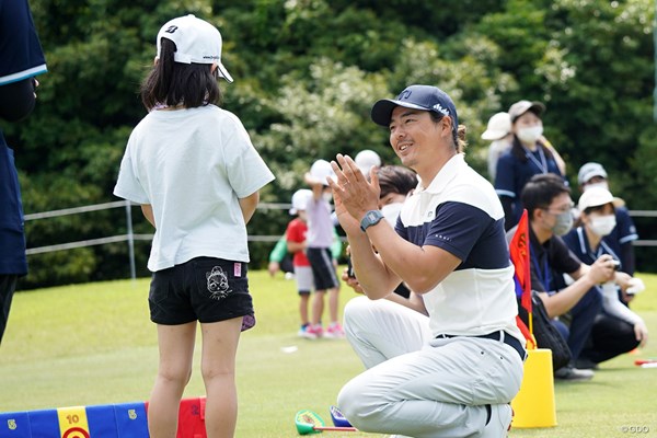 2022年 ASO飯塚チャレンジドゴルフトーナメント  事前 石川遼 スナッグゴルフで子どもたちと交流した石川遼