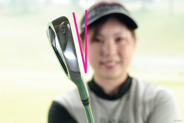 雨ゴルフは雨の日用のアイアンショットで 桑山紗月 1～2時の開き具合で 引っかけが多い人には特におすすめ！