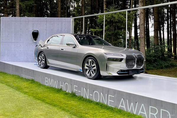 2022年 BMWインターナショナルオープン 事前 ホールインワン賞 ホールインワンしたらBMW！