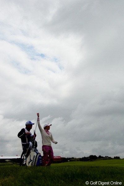2010年 全英リコー女子オープン初日 空 どんよりとした思い空と空気
