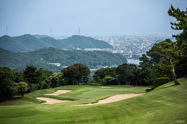 ゴルフ日和 鳴門CC 丘の上に位置するだけに抜群の眺望を誇る