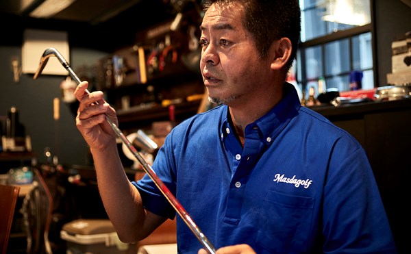 日本シャフト クラブデザイナー増田雄二 マスダゴルフのクラブは国産にこだわり日本シャフト製のシャフトを採用している（撮影:岡崎健志）