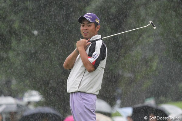 本降りの雨の中でも崩れずに9位タイで踏ん張った池田勇太