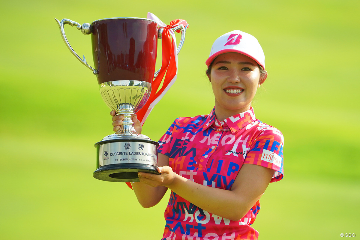 【古江彩佳】サイン入りピンフラッグ（優勝） 2025年最新】古江彩佳 サインの人気アイテム - メルカリ