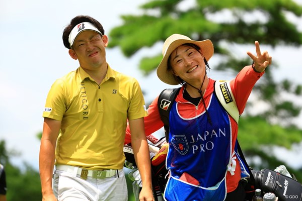 2022年 日本プロゴルフ選手権大会 2日目 坂本雄介 元気いっぱいのコンビ