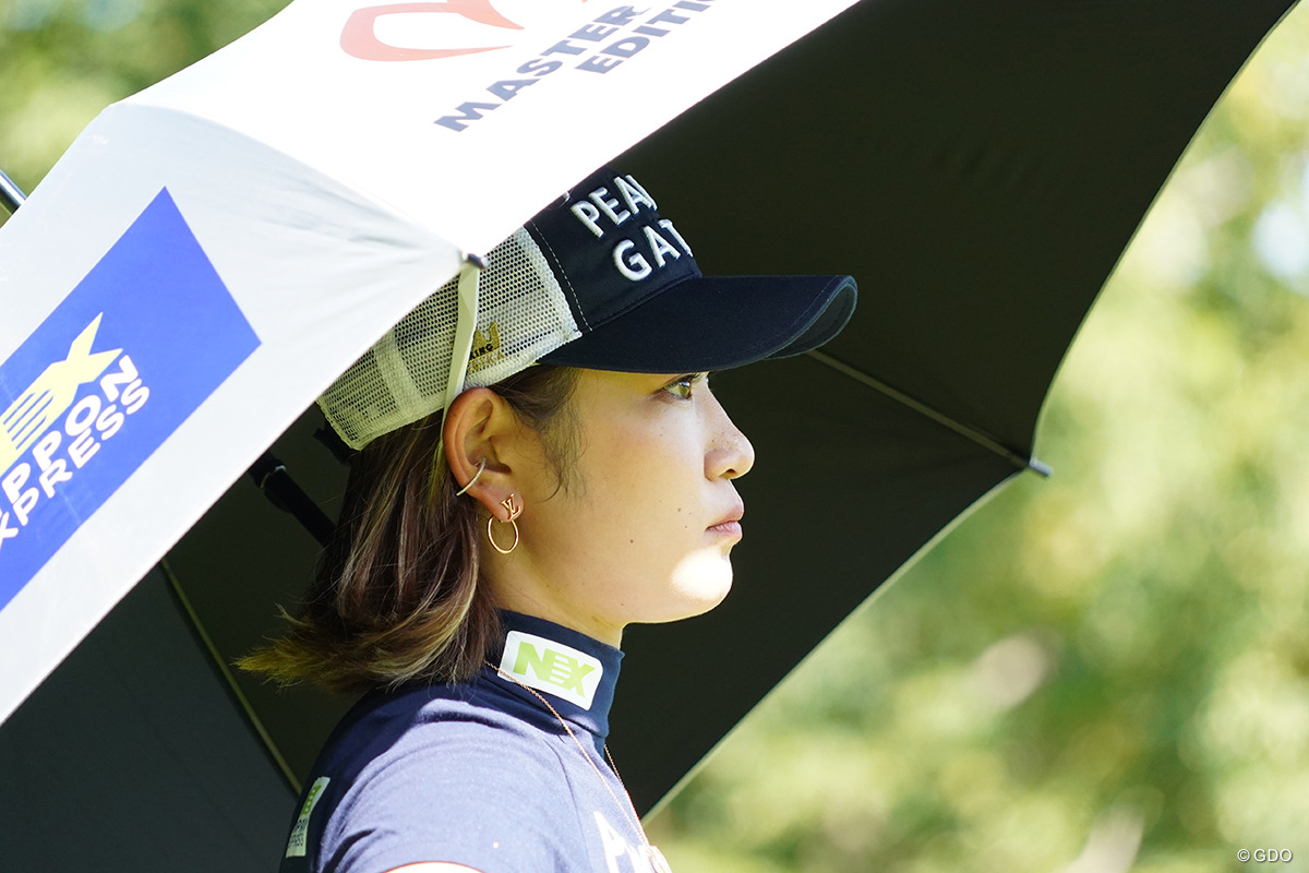 原英莉花が今季初の首位発進 岩井千怜は出遅れ94位