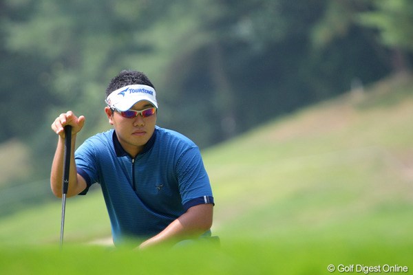 2010年 関西オープンゴルフ選手権競技初日 薗田峻輔 前半で叩いたトリプルボギーが最後まで響き、出遅れる初日となった薗田峻輔