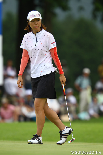 連続優勝狙う李知姫が1番で誤球！！（初日）