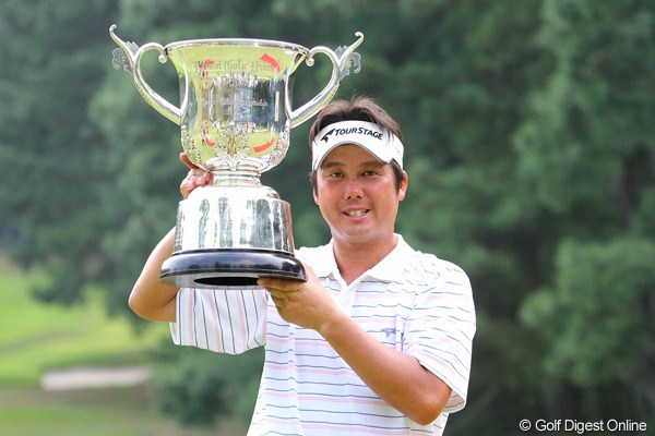 2010年 関西オープンゴルフ選手権競技最終日 野仲茂 39歳の野仲茂がツアー初タイトルを手に！