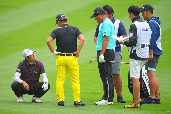 2022年 ANAオープンゴルフトーナメント 3日目 貞方章男 香妻陣一朗 小田孔明 何かの抗争ですか？とてもゴルフの写真には見えません。