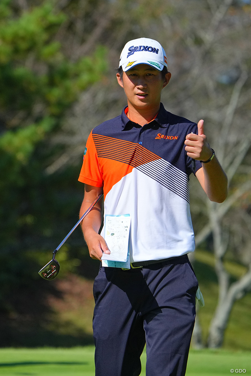 2番 ナイスバーディにサムアップ 22年 パナソニックオープンゴルフチャンピオンシップ 最終日 星野陸也 フォトギャラリー Gdo